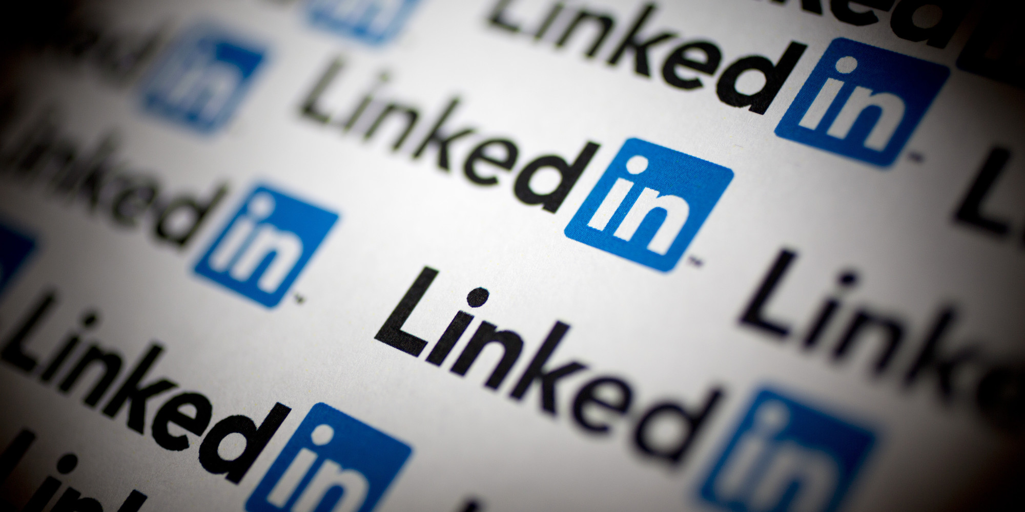 How to Advertise Your Business on LinkedIn: A Step-By-Step Guide featured image